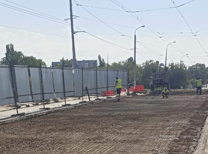 В Волгограде на Марийском путепроводе стартовало устройство бетонного основания